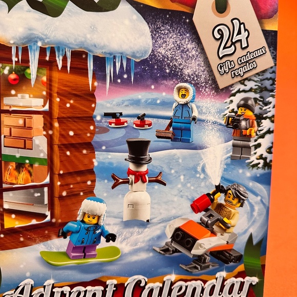 Lego City Advent Calendar 60235 - Picture 14 of 15